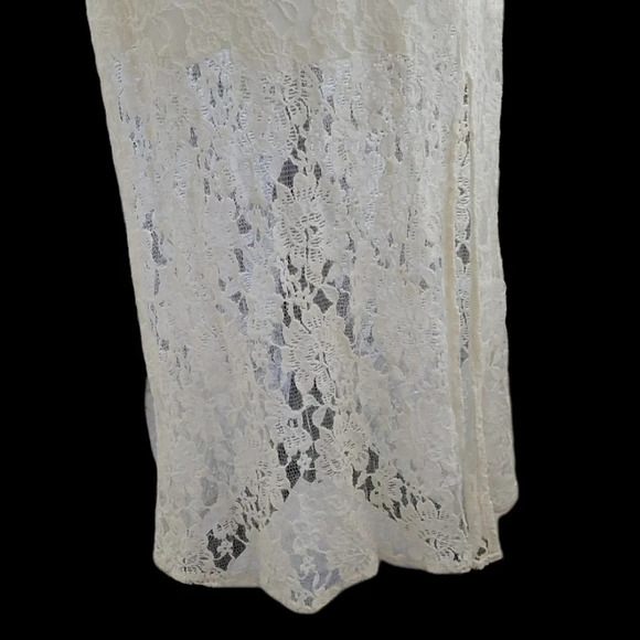 Forever 21 Lace Dress - Picture 3 of 6